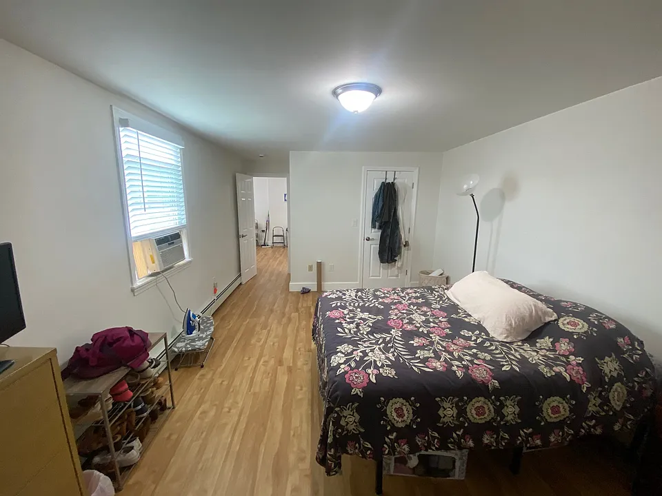 69 Florence St #4