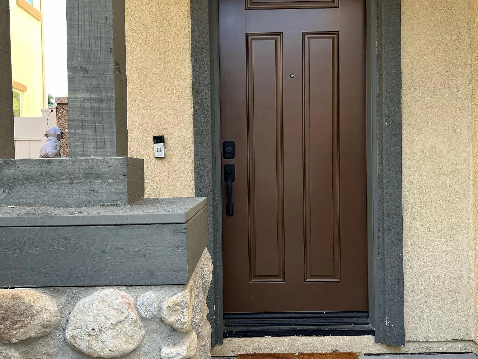 3 bed, 2.5 bath, 1685 sqft, $3,700 — Photo 2