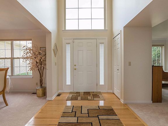 4th image of 47065 Glastonbury Dr
