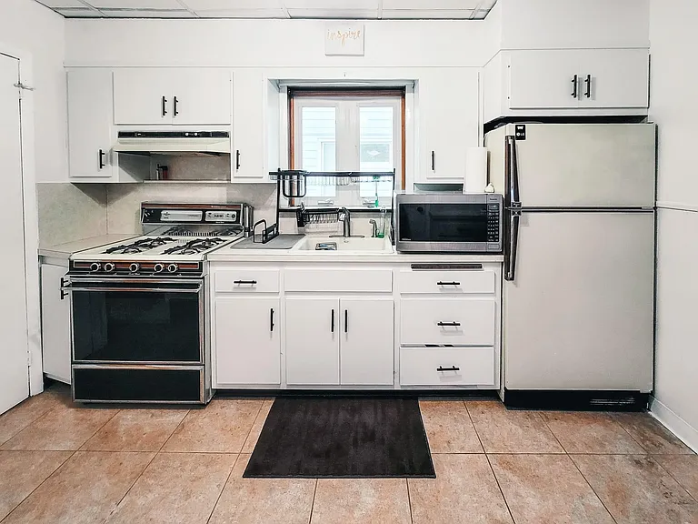 Main floor kitchen