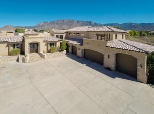 11107 Santa Monica Dr NE, Albuquerque, NM 87122