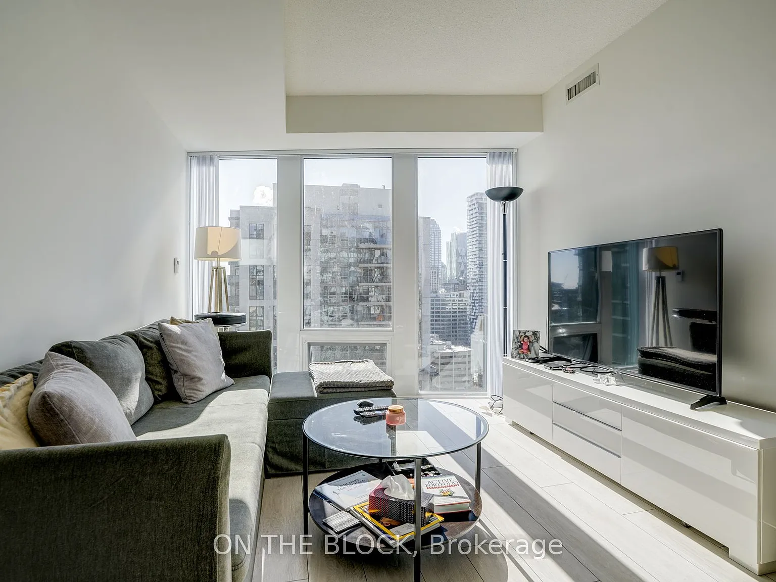 2 bed, $2,400 — Photo 3