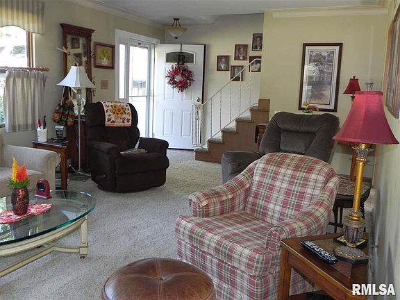 4th image of 1426 34th Ave