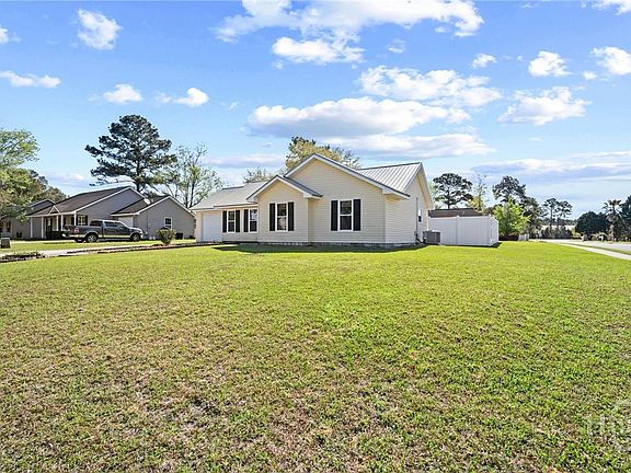 4th image of 201 Bailee Avenue