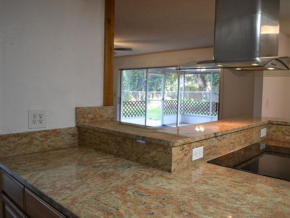 3rd image of 225 Brittany Ave