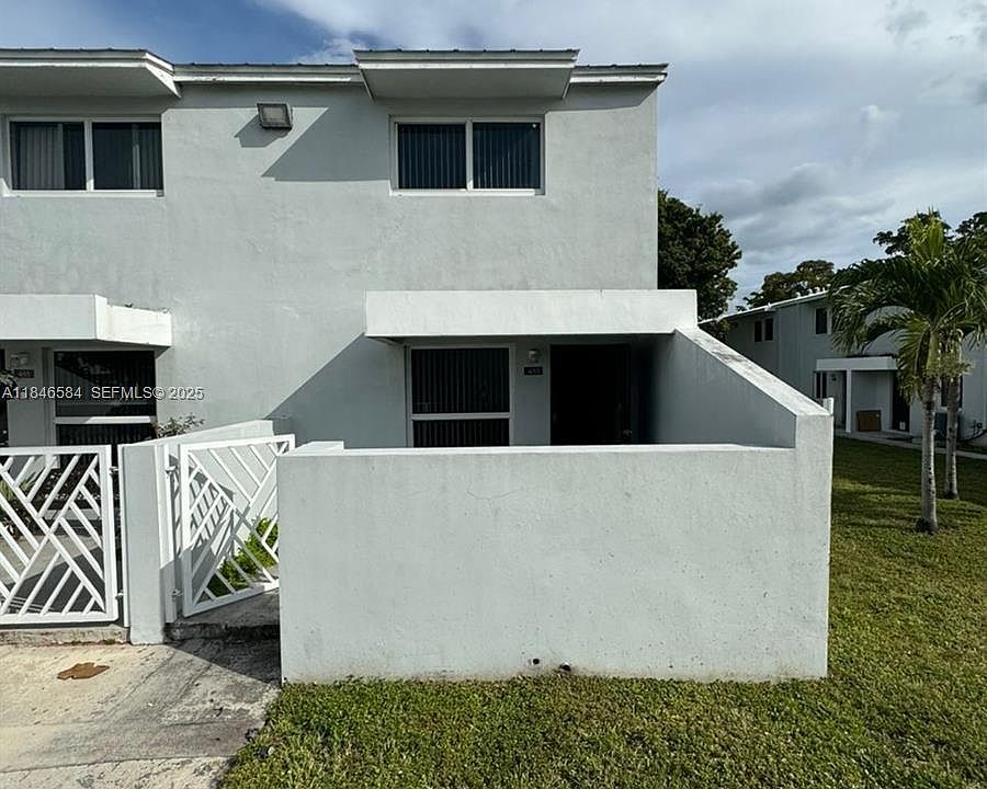 1st image of 483 NW 19th St #362