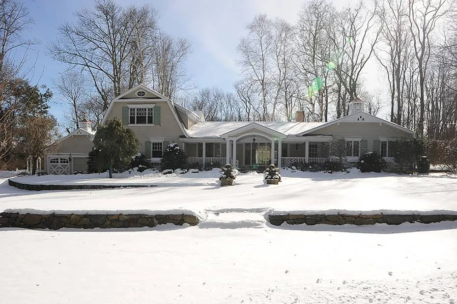 260 Catalpa Rd photo 1