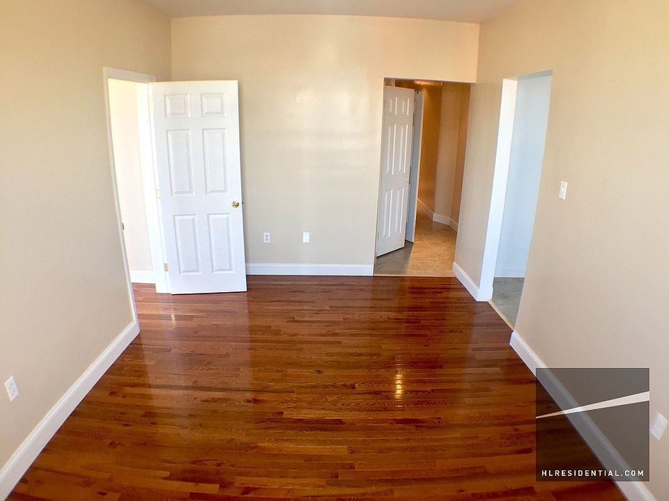 1st image of 3004 42nd St #2C