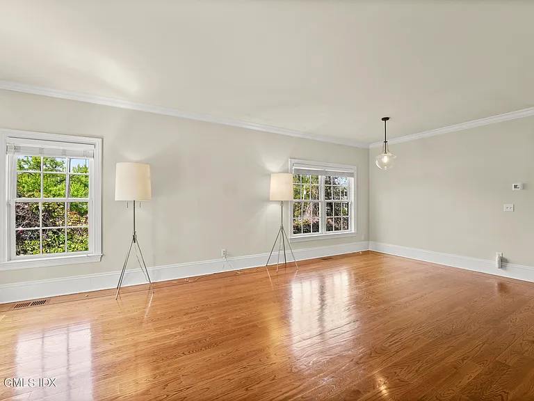 26 Edgewood Ave #1 — Photo 10
