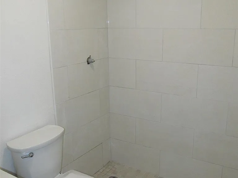 1213 Trimm Ave #A — Photo 12