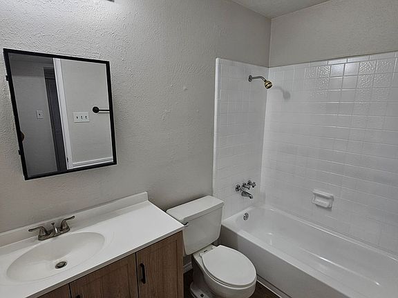 3rd image of 2905 Dove Meadow Dr