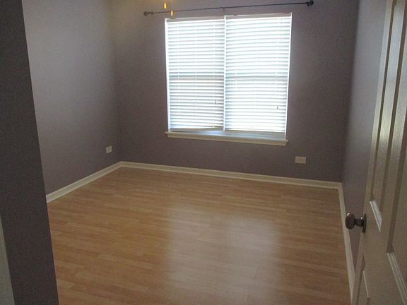 4th image of 1025 Berkshire Ct APT D