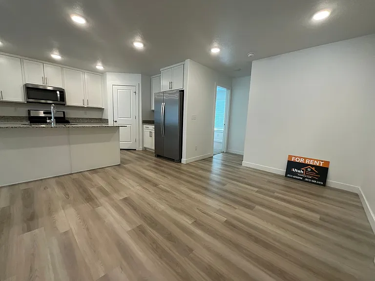 3104 N 1625 E — Photo 8
