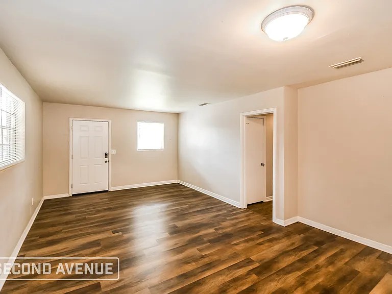 1123 De Paul Dr — Photo 7