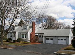 18 Drury Ln, Wakefield, MA 01880