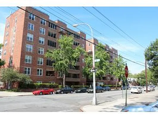 Sold by Maximillion Realty, Inc. | media 36