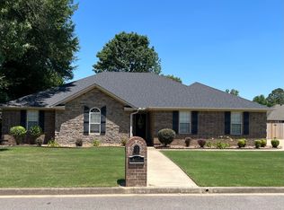 607 S Waco Ave, Russellville, AR 72801
