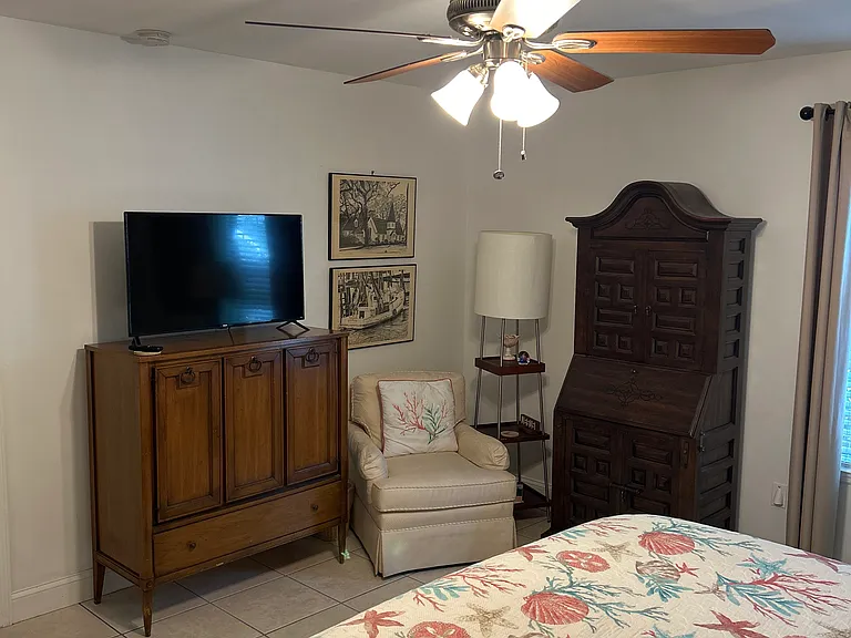 227 Georgia St #1B — Photo 9