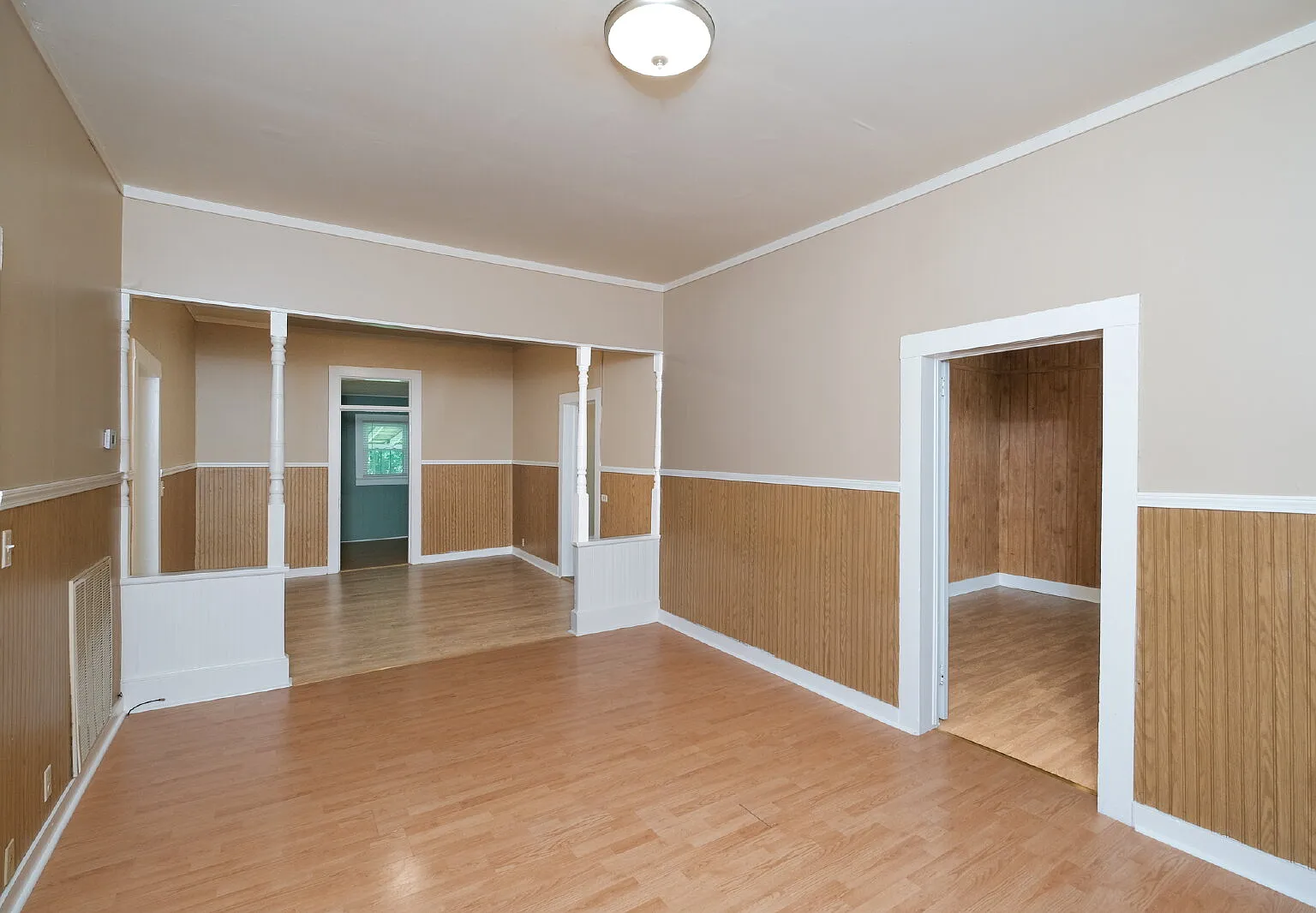 3 bed, 1.0 bath, $1,200 — Photo 4