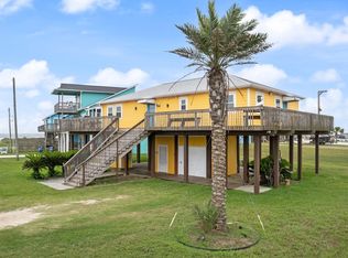 125 Bay Ave, Surfside Beach, TX 77541