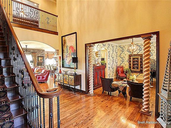 2nd image of 7005 W Balmoral Dr
