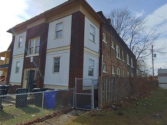 2nd image of 616 E 117th St APT 2