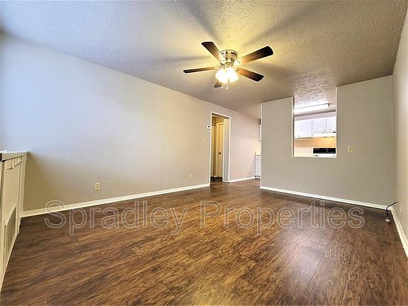 3rd image of 608 John Paul Jones Dr APT 173