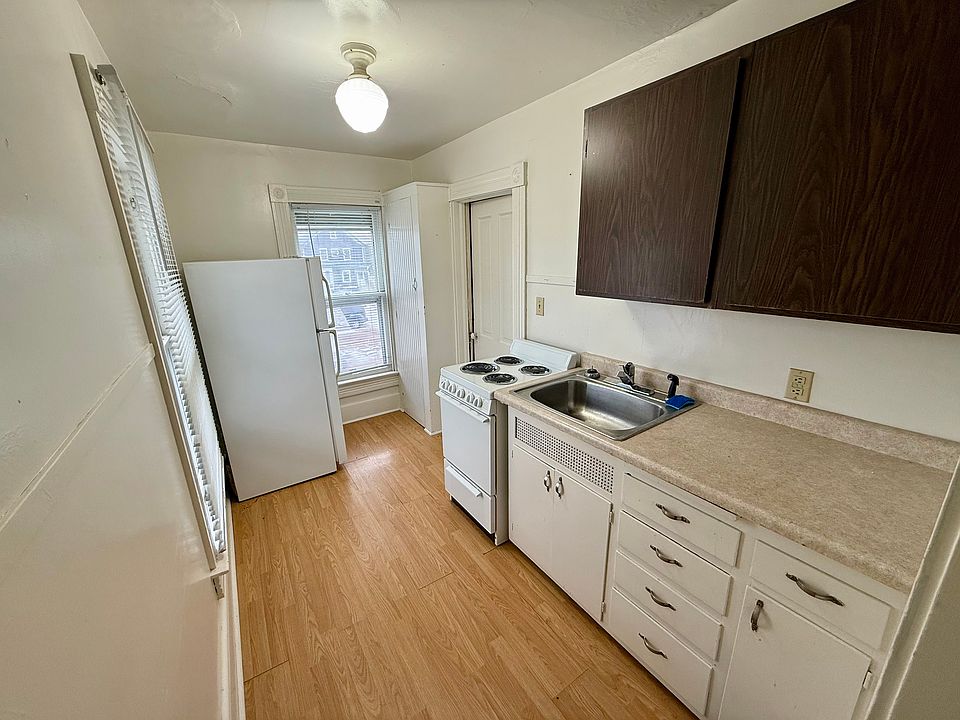 1st image of 125 S Summit Ave #4