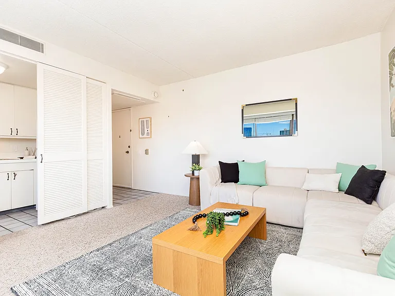 225 Queen St #21D-1-1 — Photo 3