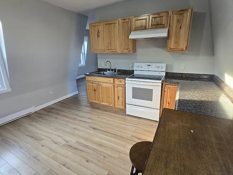 63 Pool St #2NF — Photo 3