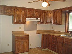 3rd image of 238 Parkwood Ave