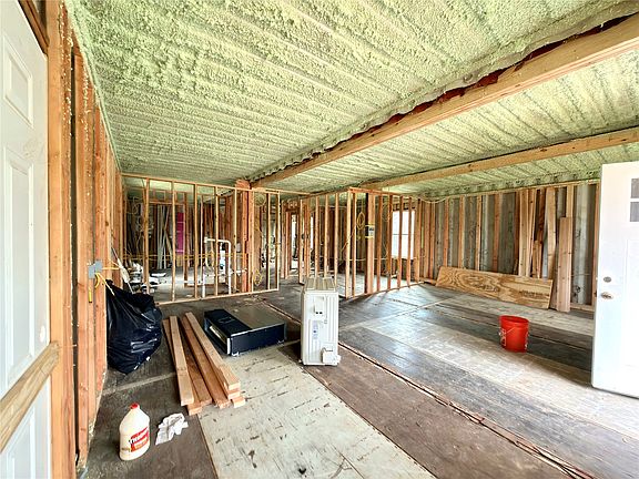 2nd image of 7137 Cayuga Dr
