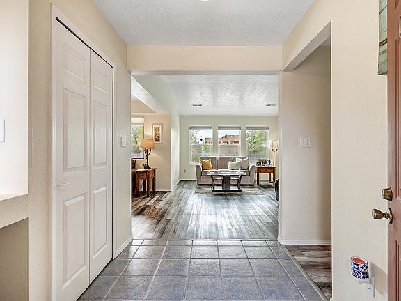 3rd image of 6516 Quail Run Rd NE