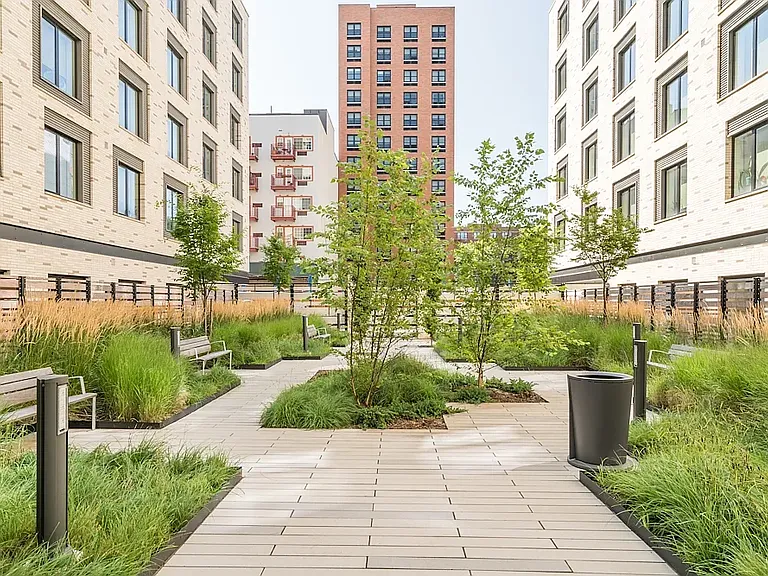 350 Clarkson Ave #407 — Photo 10