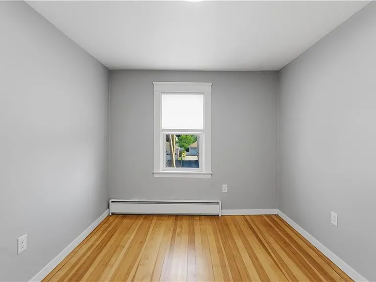 33 Laura St #2 — Photo 26