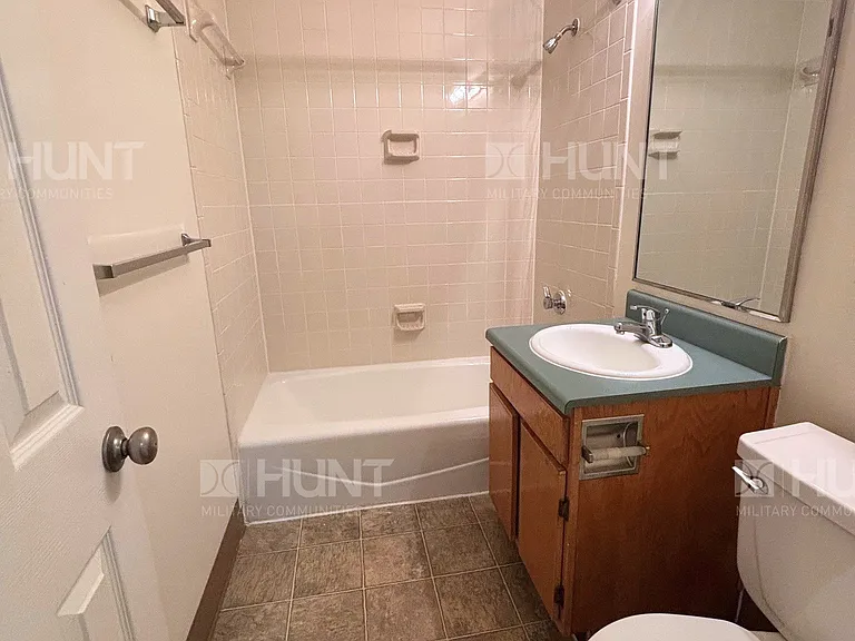 225 Fox Glove St — Photo 7