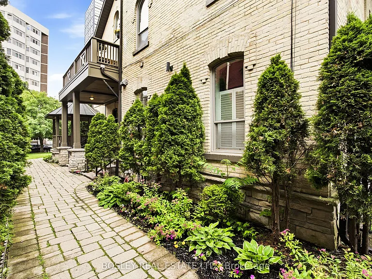 103 Pembroke St #2 — Photo 35