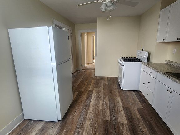 2nd image of 45 Alder St #2s & 3s
