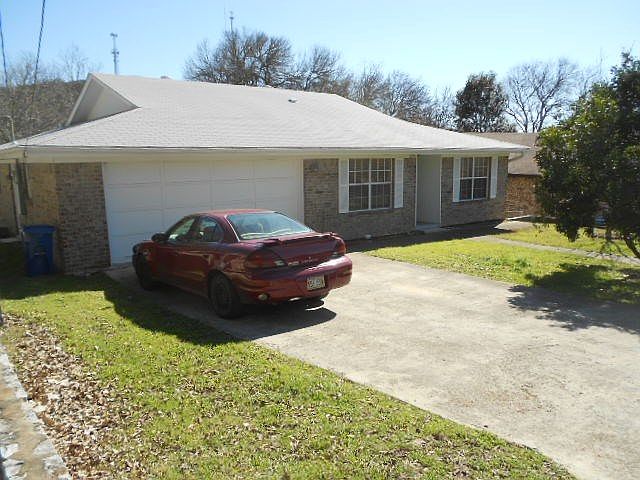 1st image of 1207 Barbara Ann St
