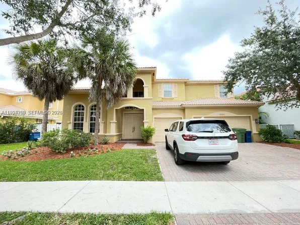 19183 N Hibiscus St, Fort Lauderdale, FL 33332