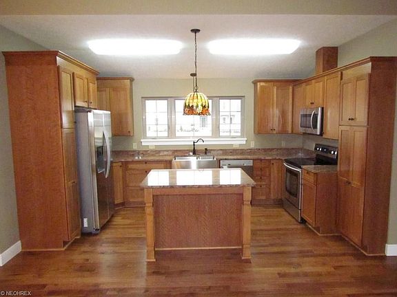 5th image of 3312 Charleston Pl