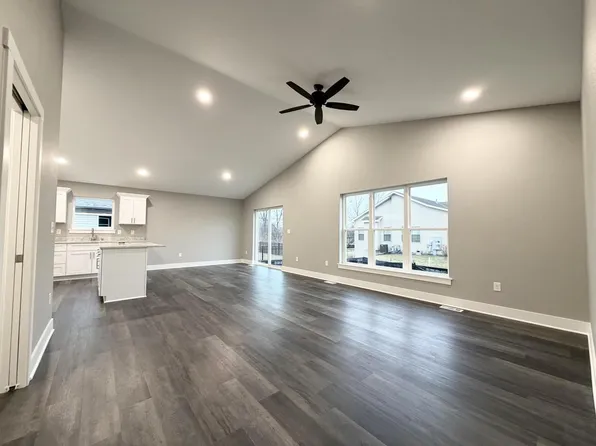 6351 Kinzie AVENUE, Mount Pleasant, WI 53406