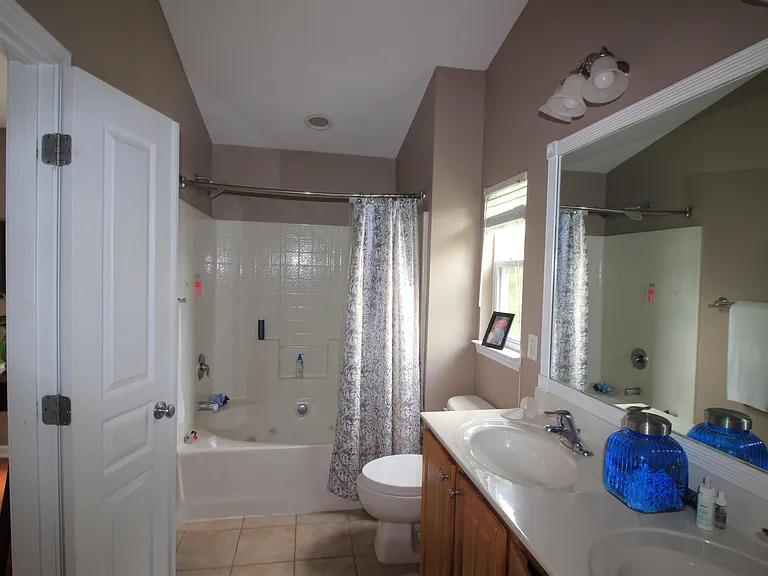 317 Kinellan Ln — Photo 23