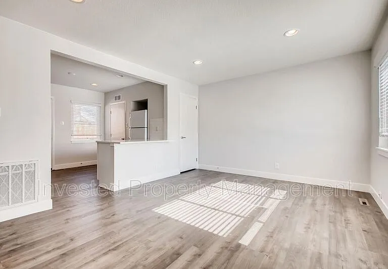 3330 N Cook St — Photo 2