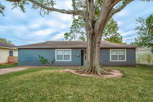 1513 George St Photo 1
