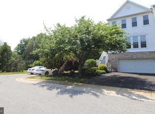 710 W Oakmeade Dr, Wilmington, DE 19810