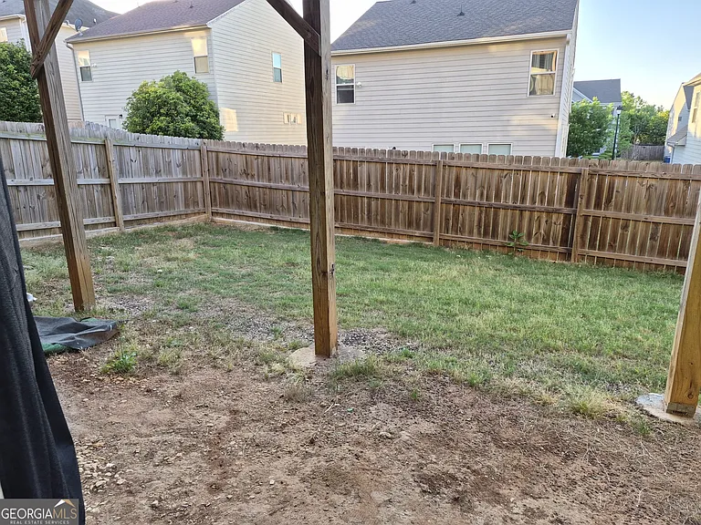 1506 Charcoal Ives Rd — Photo 36