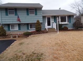 746 Cedarcrest Dr, Bound Brook, NJ 08805