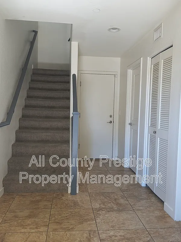 2 bed, 2.0 bath, 1104 sqft, $2,250 — Photo 3