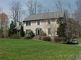 800 Wildwood Ct, Yorktown Heights, NY 10598
